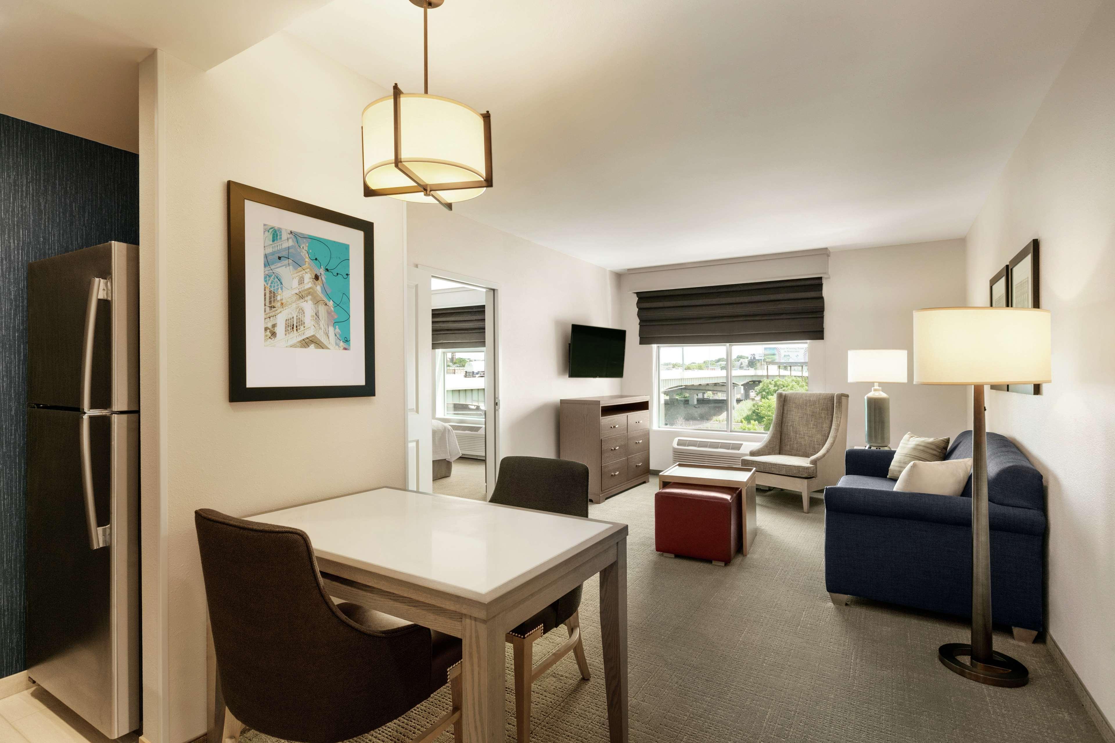 Homewood By Hilton 3* Worcester